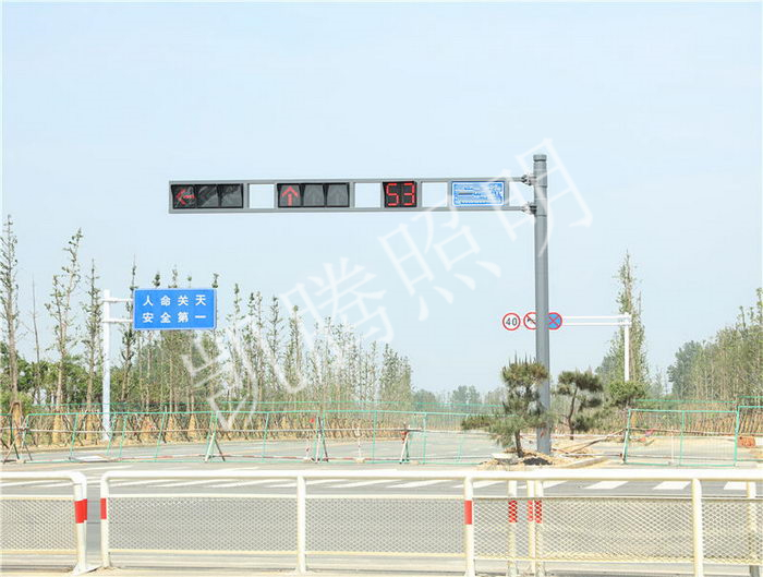 双悬臂信号灯杆