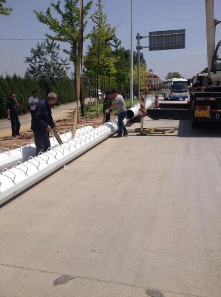 ���̰���