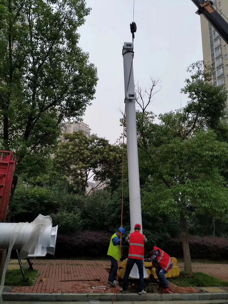 ���̰���