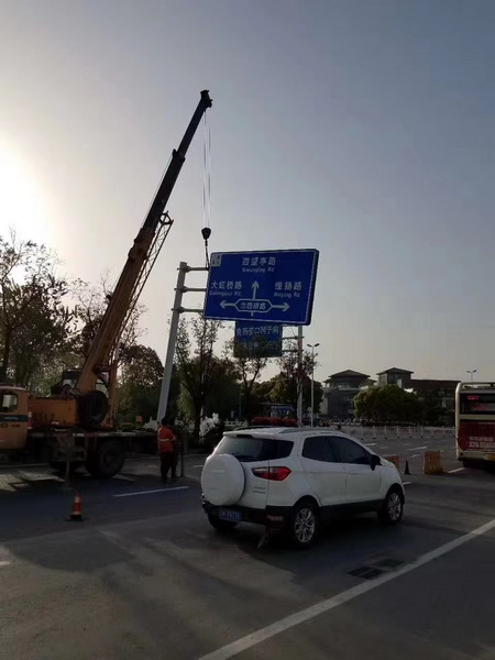 ���̰���