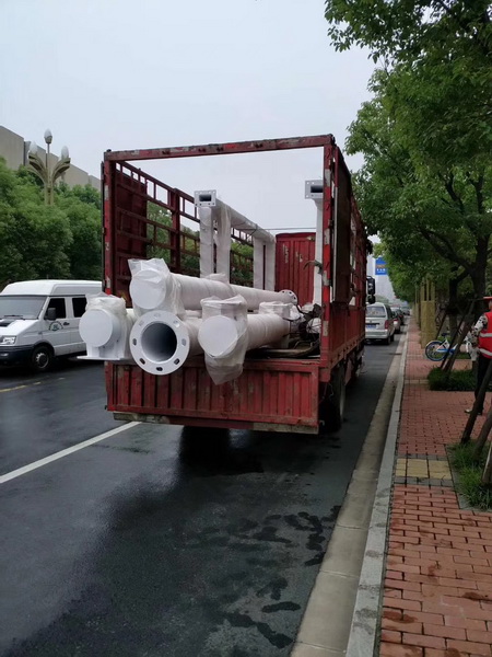 ���̰���