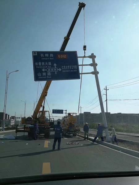 ���̰���