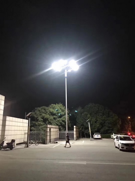 ���̰���