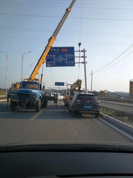 ���̰���